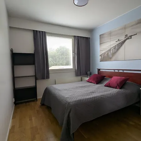 And Spacious In Center - Own Carport And Private Sauna